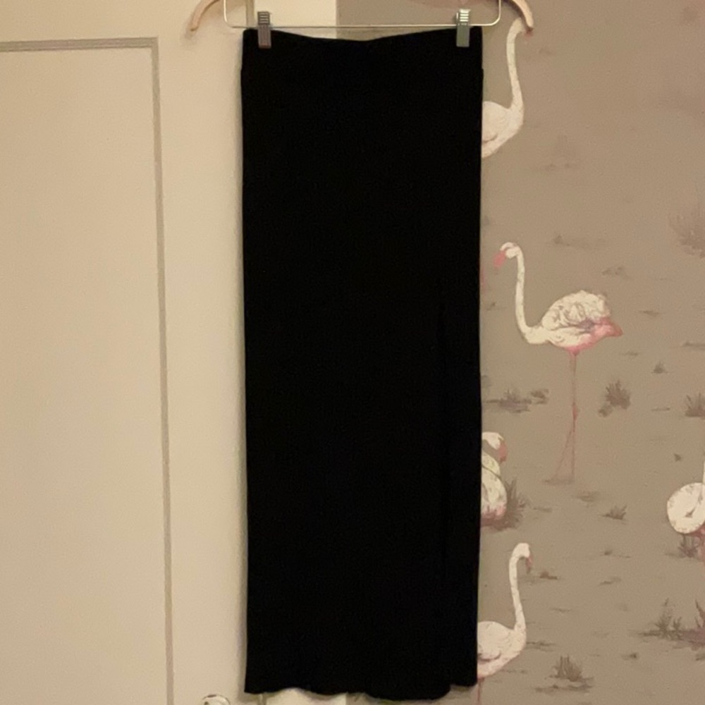 Aritzia Wilfred pleated maxi \ midi skirt